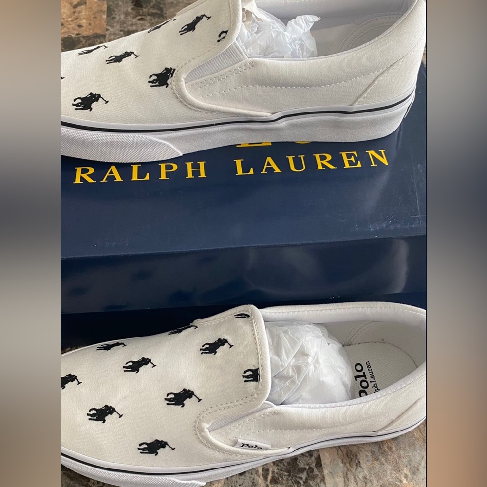 Polo slip ons